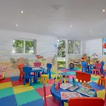 Oceanis Park Hotel