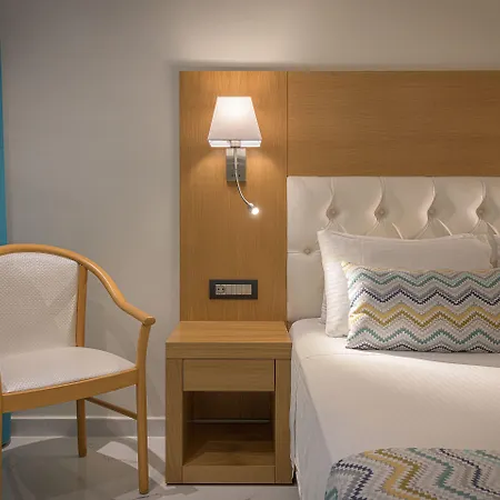 Oceanis Park ホテル 4*