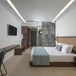 Ξενοδοχείο Oceanis Park 4*