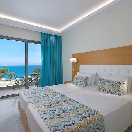 Oceanis Park 4*
