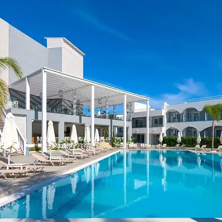 Oceanis Park Hotel 4*