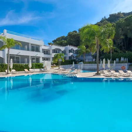 Oceanis Park Hotel 4*