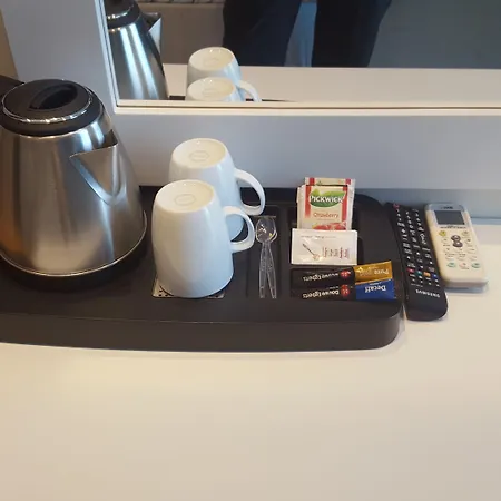 欧申尼斯帕克酒店 酒店 4*