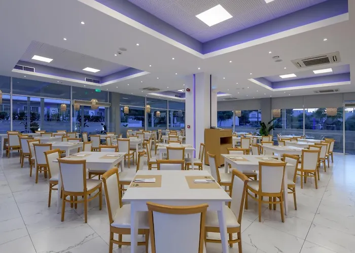 Oceanis Park Ιξιά